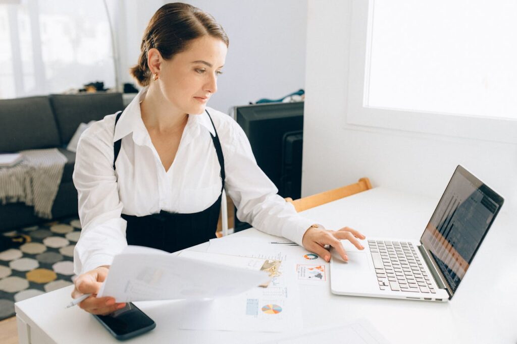 img-corporate secretarial services